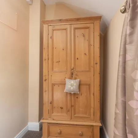 Pinfold 4* York