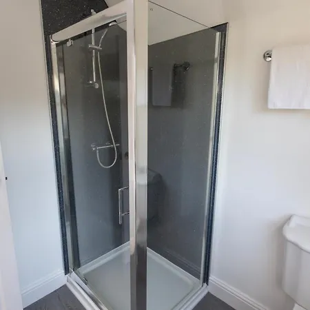 Pinfold Guest house 4*