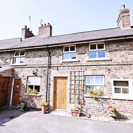 Guest house Pinfold