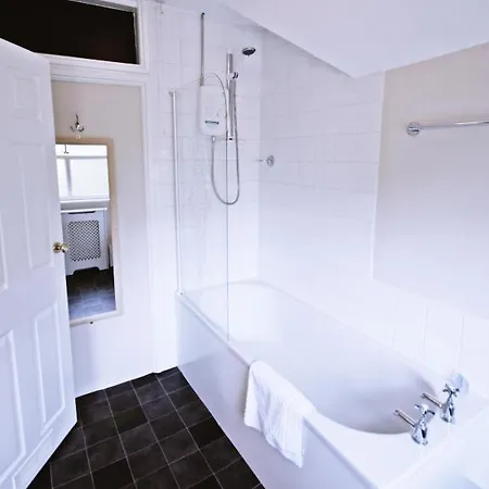Pinfold Guest house